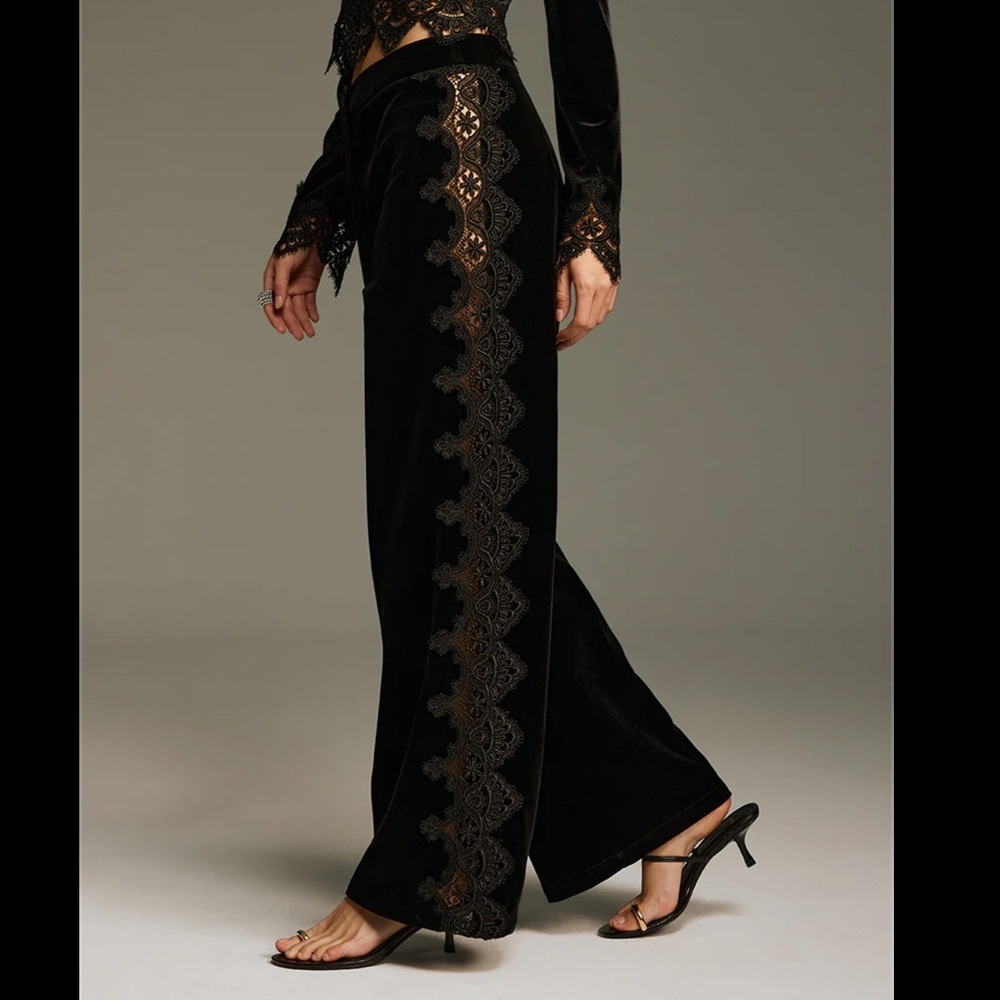 Commense Side Lace Panel Velvet Straight-Leg Pants